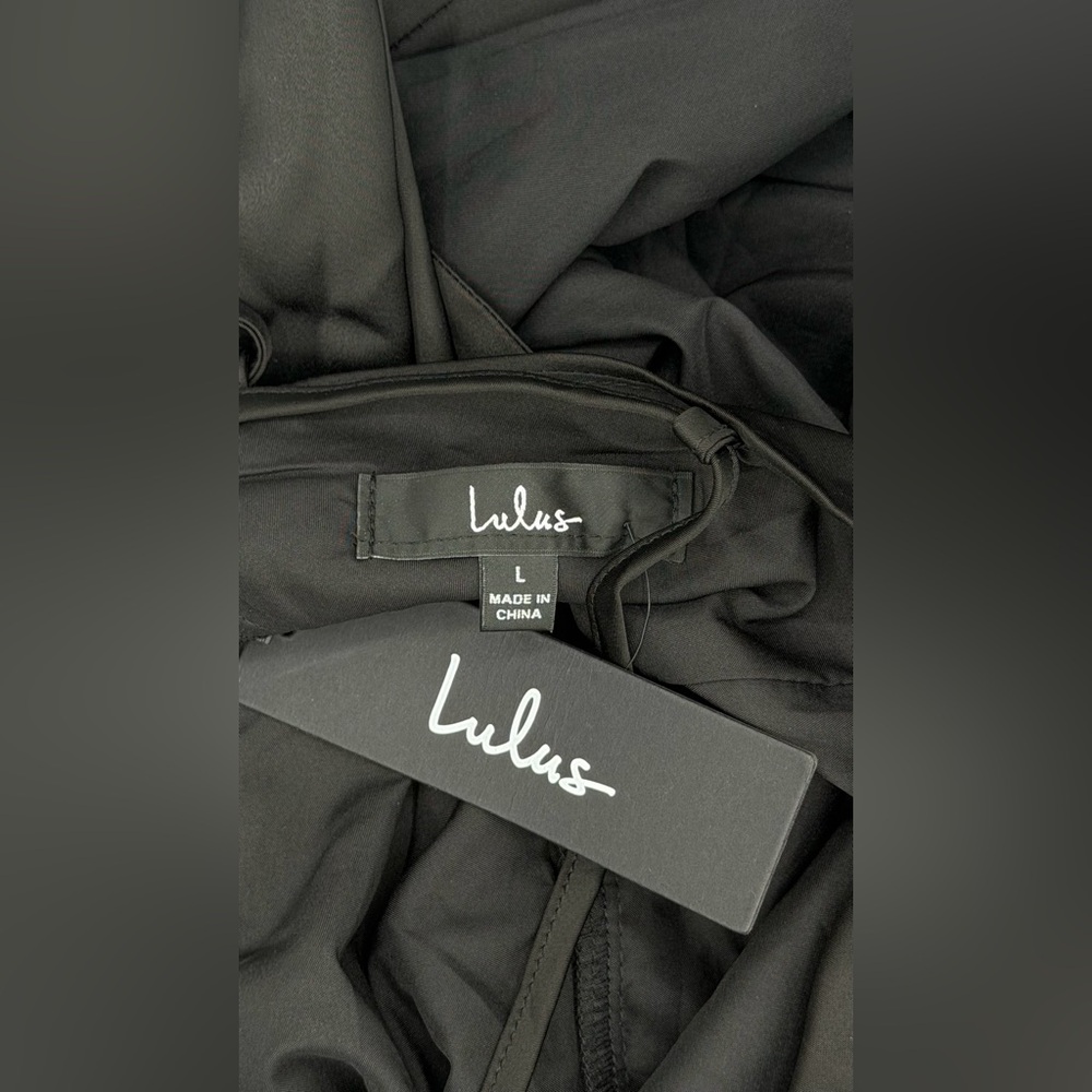 Lulus NWT “So Loving” Black Satin Pleated Lace Up Backless Maxi Dress Size Large - Picture 3 of 15